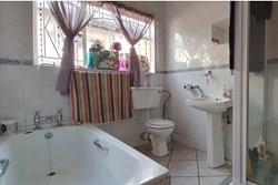 5 Bedroom Property for Sale in Ladybrand Free State